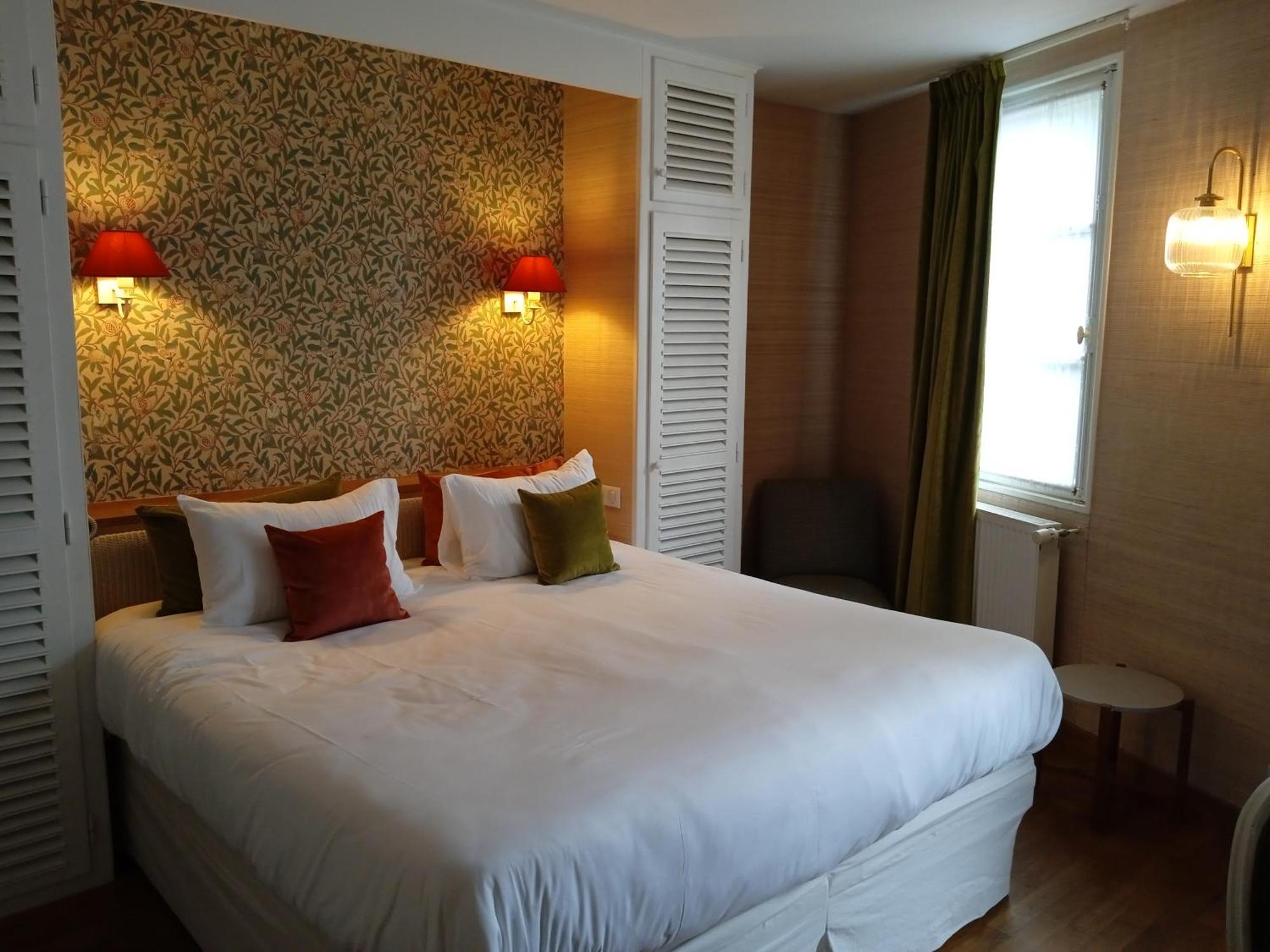 Logis Hotel Les Fuchsias Saint-Vaast-la-Hougue Zewnętrze zdjęcie